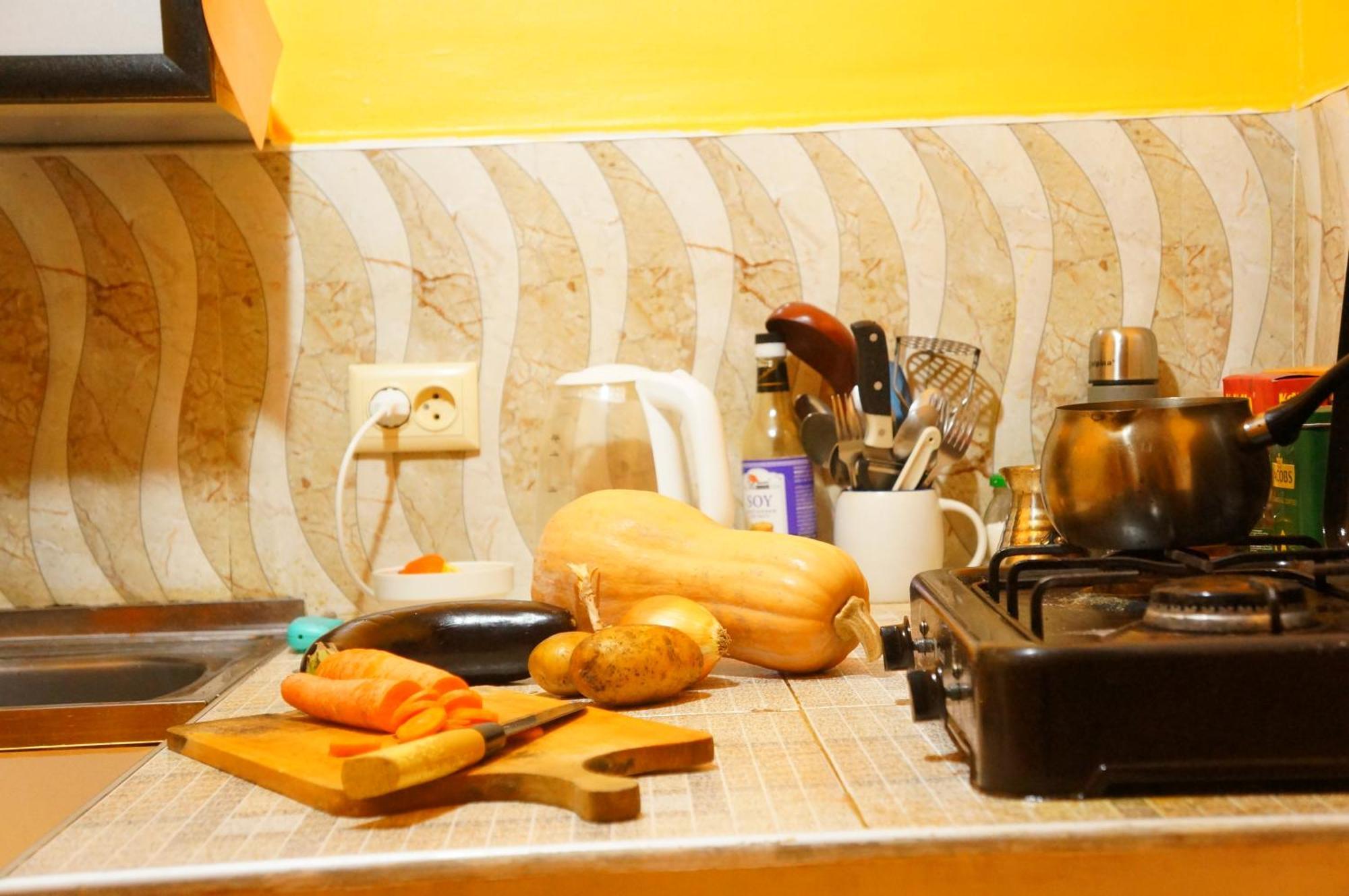 Harmony Backpackers Hostel Batumi Esterno foto