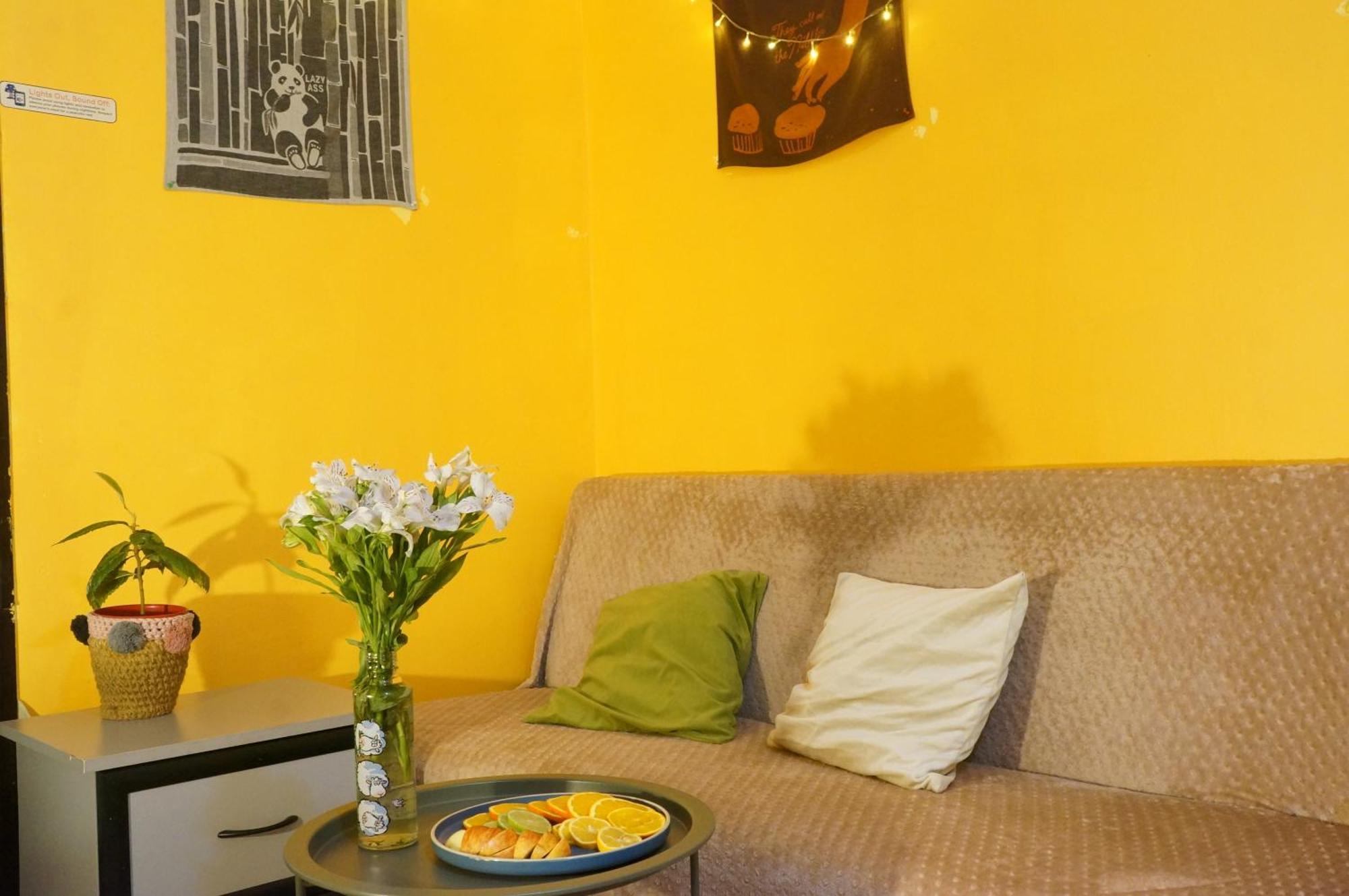 Harmony Backpackers Hostel Batumi Esterno foto
