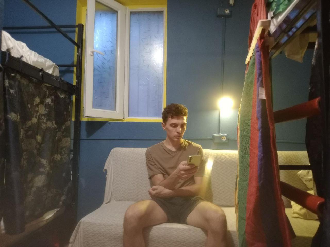 Harmony Backpackers Hostel Batumi Esterno foto