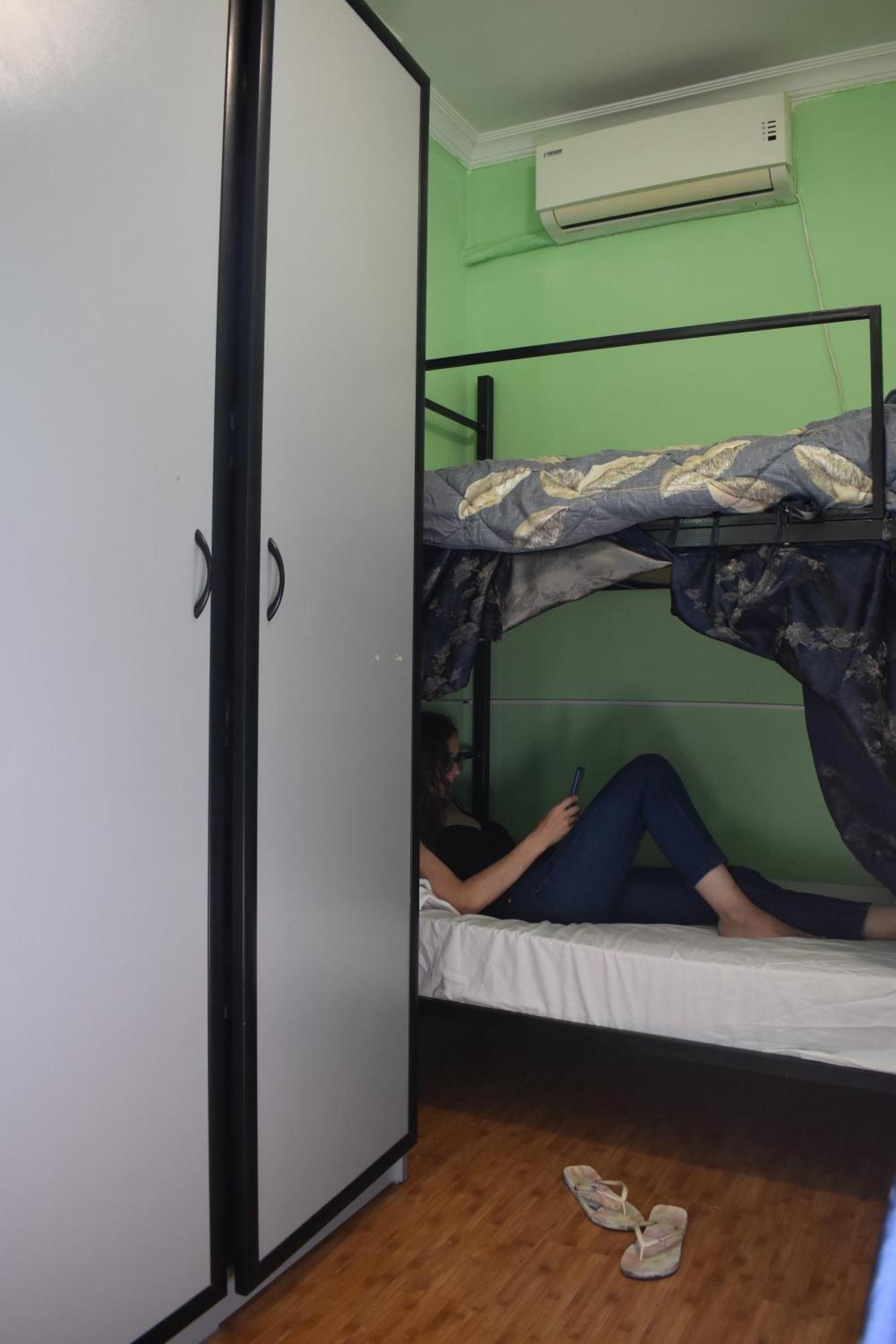 Harmony Backpackers Hostel Batumi Camera foto